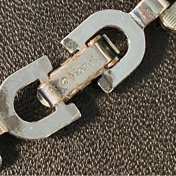 VINTAGE MONET Silver Chain Linked Necklace 17” - Picture 5 of 5